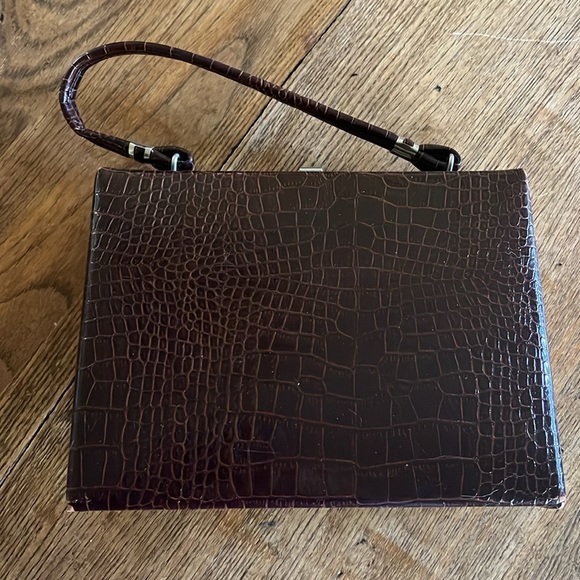 Vintage Crocodile Pattern Handbag - Picture 2 of 7